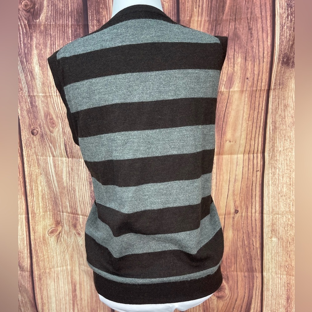 J. Crew Italian Merino V-neck sleeveless pullover sweater Men’s size S - Picture 7 of 13